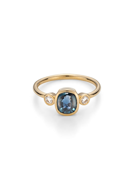Teal sapphire diamond gold ring side view