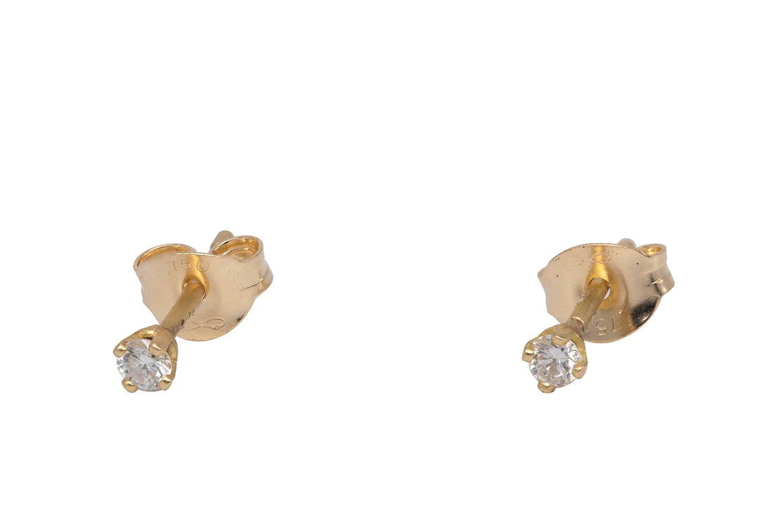 Simple on sale diamond studs